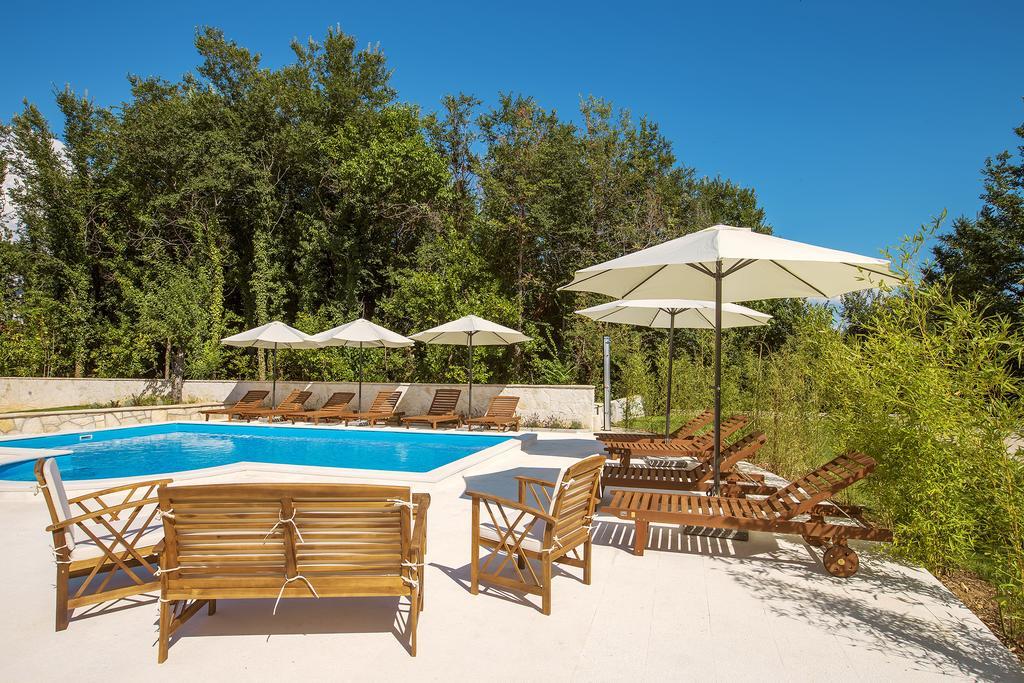 Residence Mediterraneo II Baska  Exterior photo